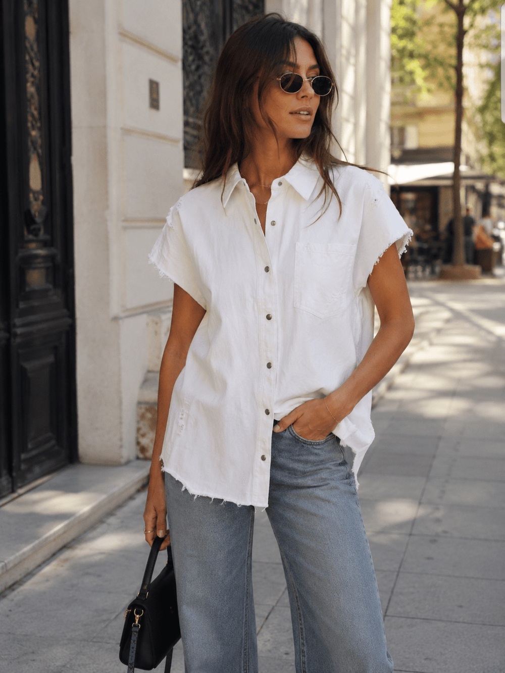 WOMEN'S SHORT SLEEVE BUTTON UP FRONT POCKET HIGH-LOW DISTRESS DENIM SHIRT